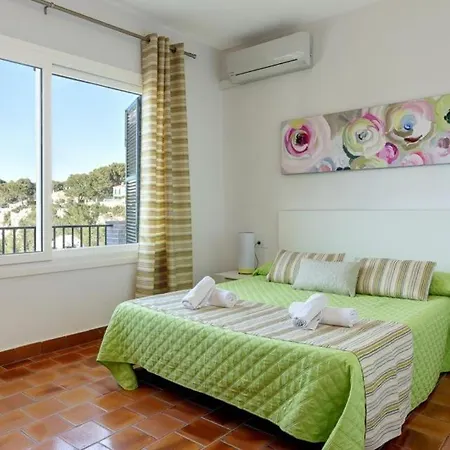 Cala Galdana Sleeps 12 Pool Air Con Wifi Vila